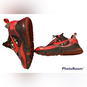 Nike Air70 React tennis shoes. Men’s 7.5. Pendleton pattern. Red, black, white.